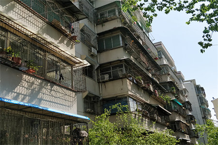 泰安市万达广场1室1厅1卫30万45m2出售